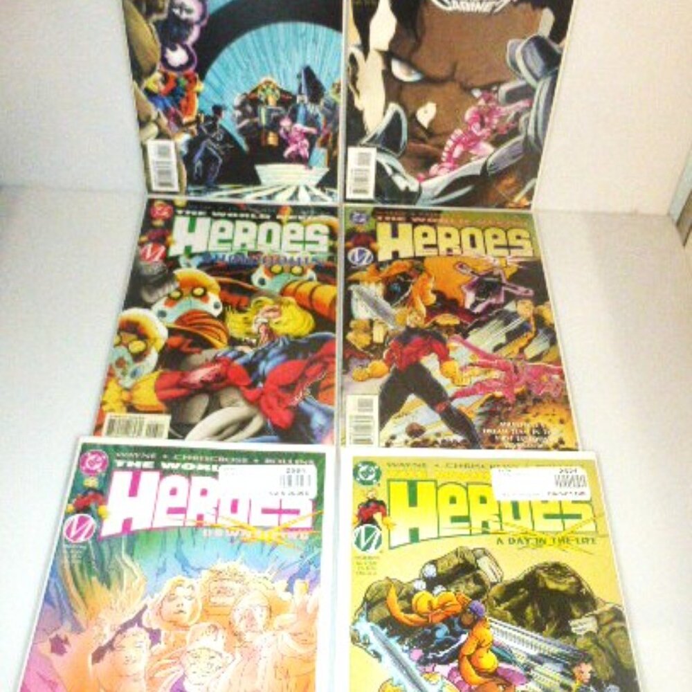 COM1 - MINT Complete Set 1-6 The WORLD NEEDS HEREOS Comic Book